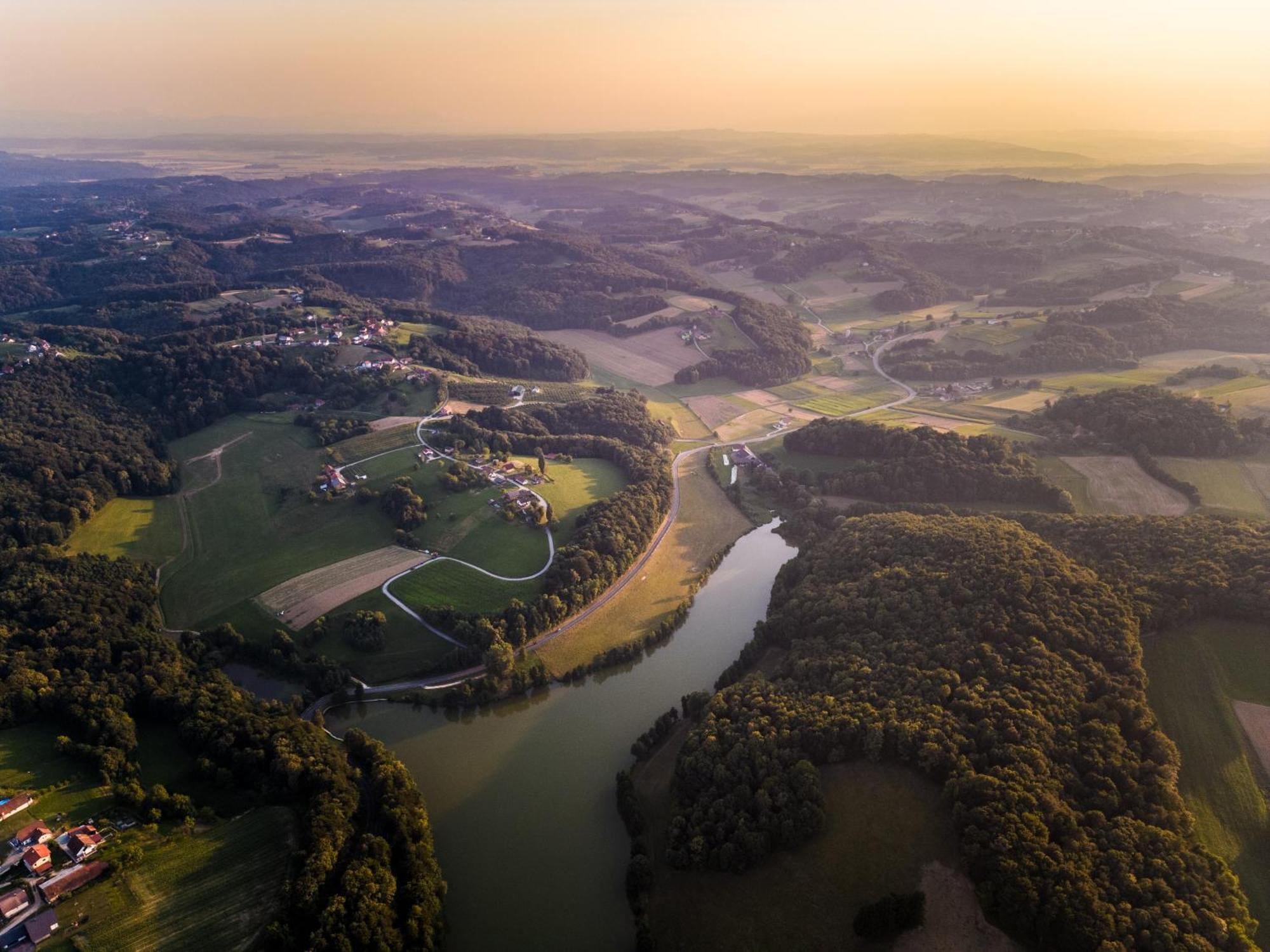 Falkensteiner Premium Camping Lake Blagus Sveti Jurij ob Scavnici Esterno foto