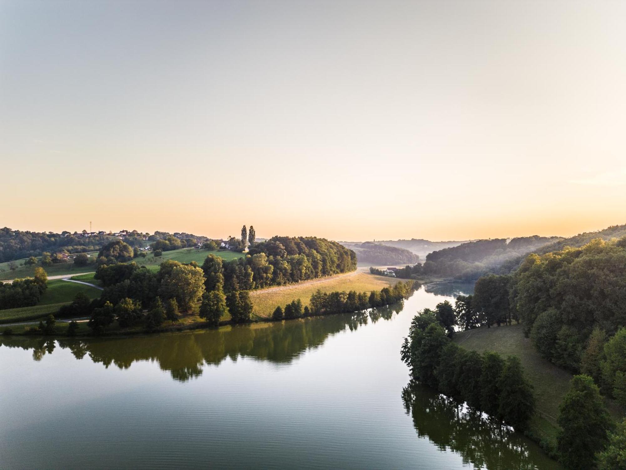 Falkensteiner Premium Camping Lake Blagus Sveti Jurij ob Scavnici Esterno foto