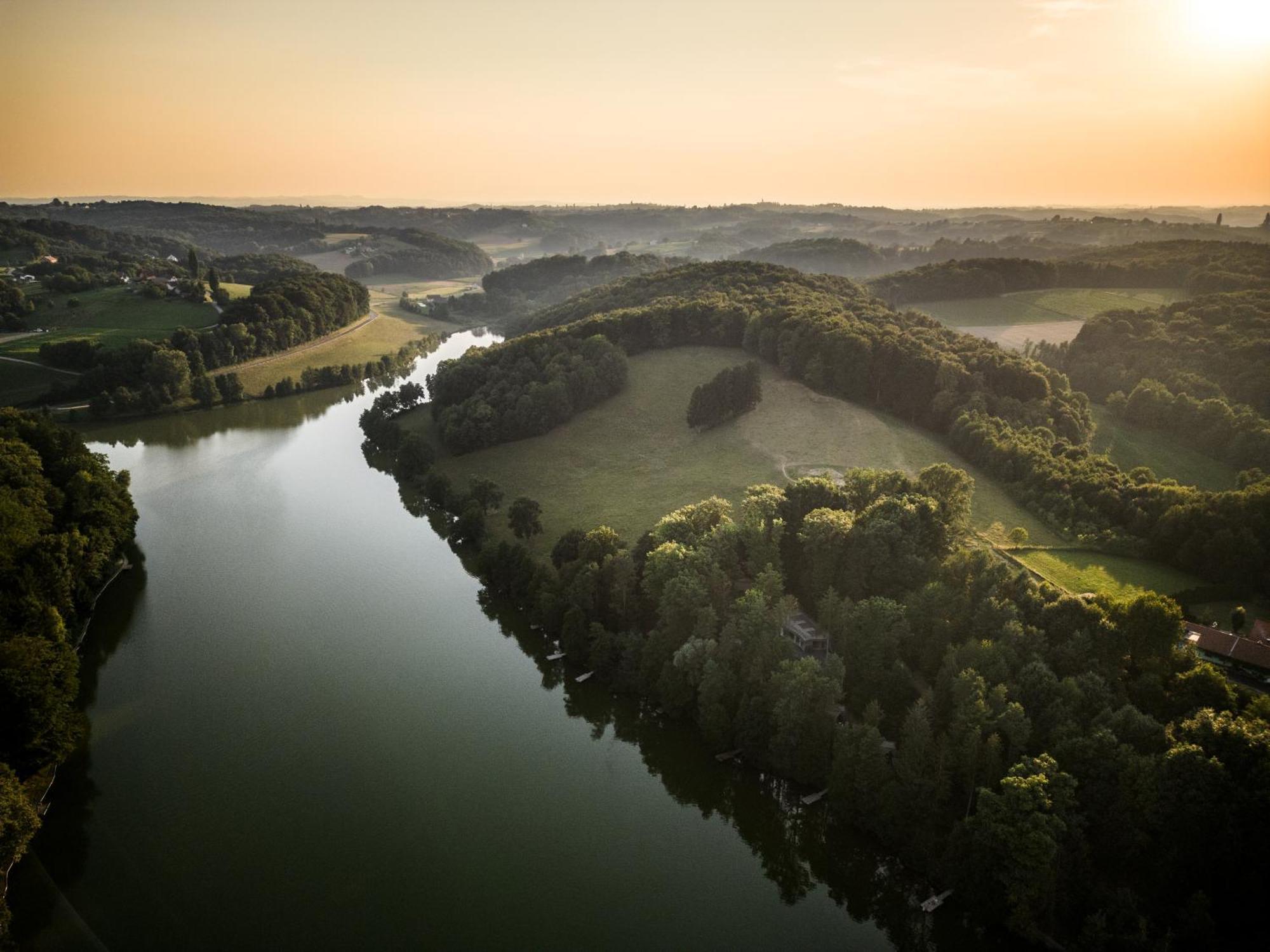 Falkensteiner Premium Camping Lake Blagus Sveti Jurij ob Scavnici Esterno foto